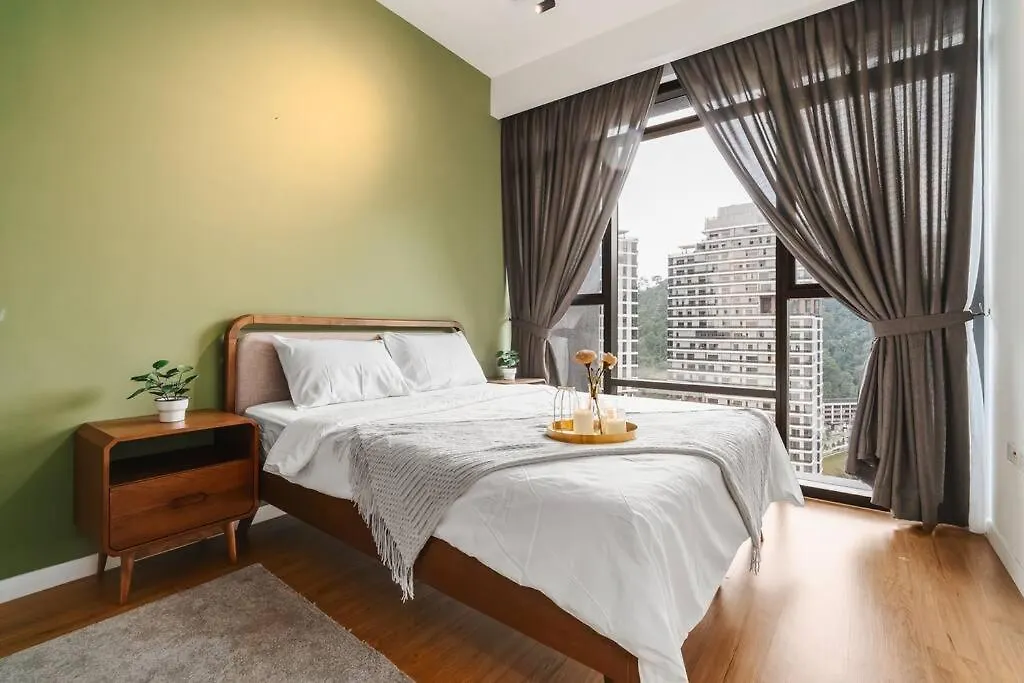 Kl East Mall@Theridge-Netflix-Stylish-Mountainview Kuala Lumpur Apartment
